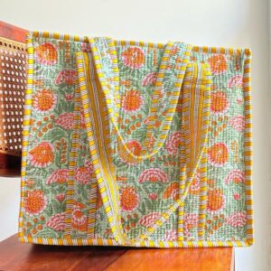 Amber Blossom Tote bag with Zip closure