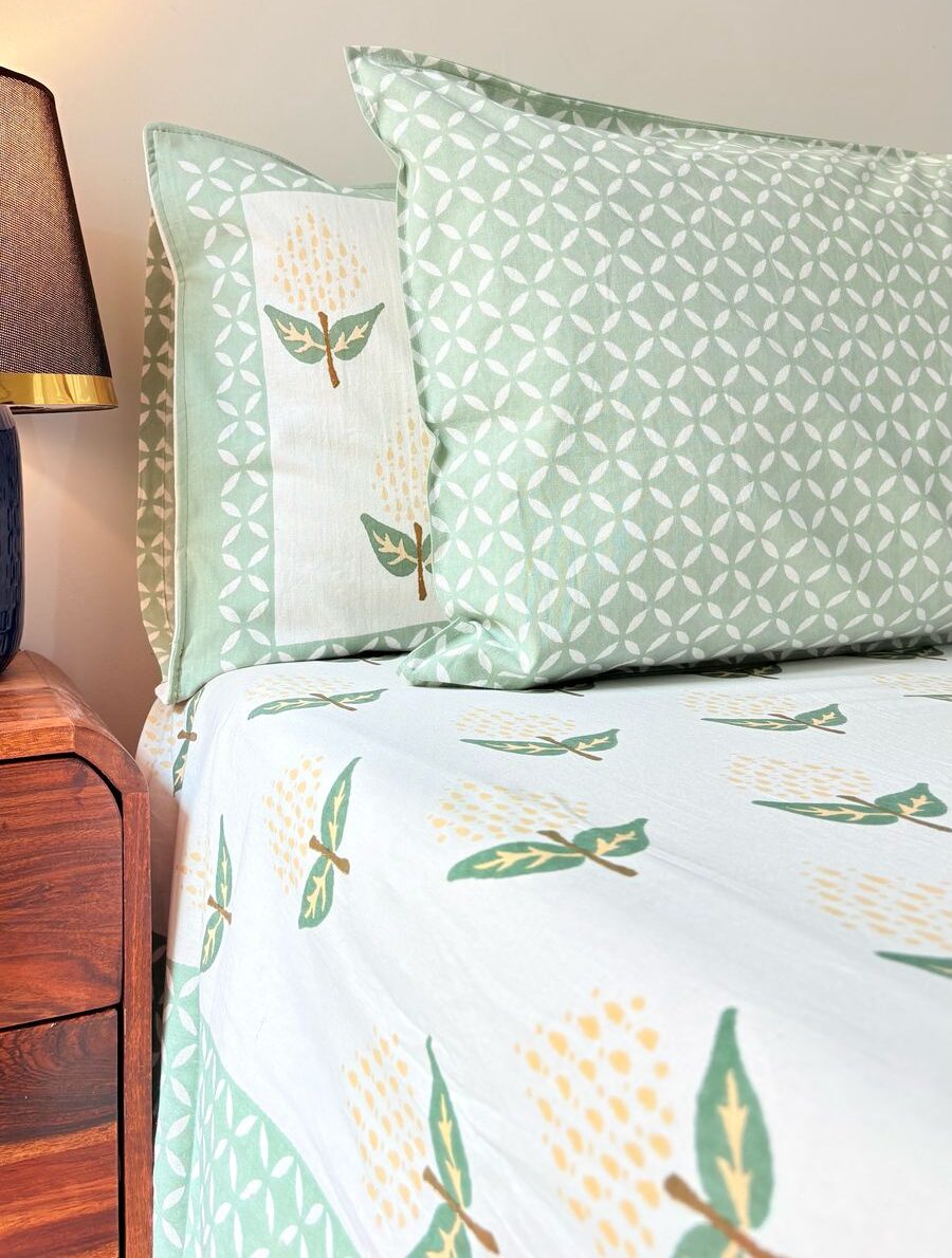 Meadow Flutter Green King Size Bedsheet